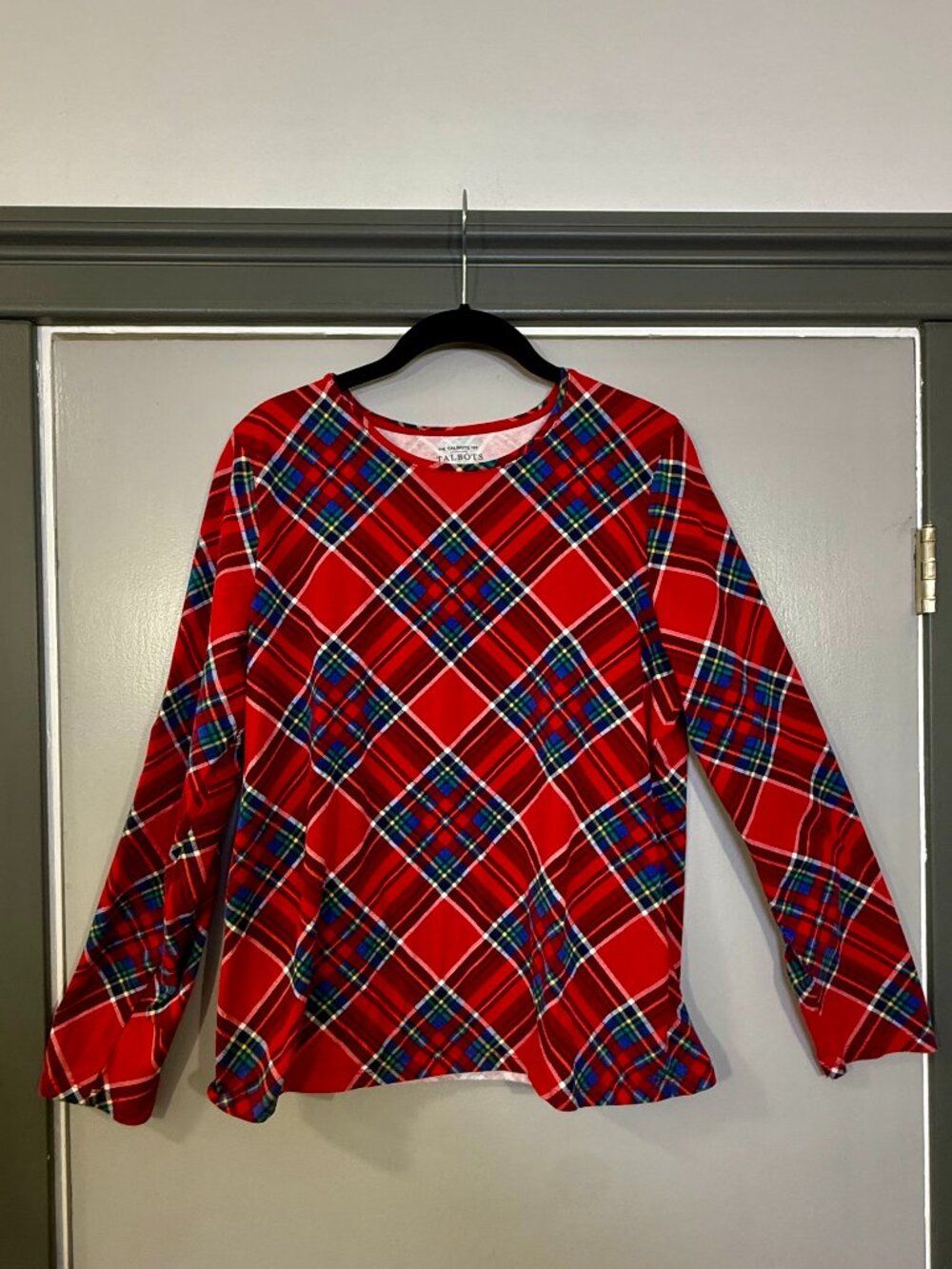 Title: Talbots Red Multicolor Tartan Plaid Long Sleeve Tee Women’s Large